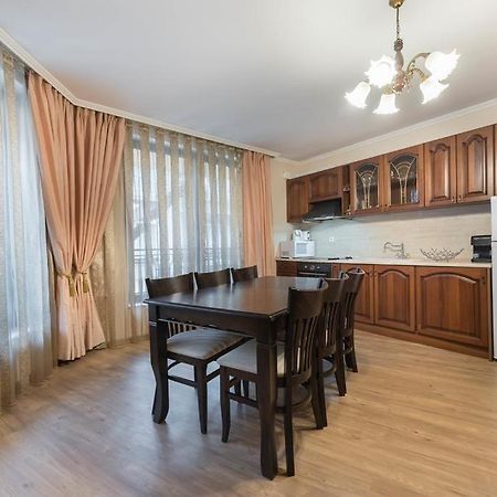 Vazov Residence , Two Bedroom Top Centre Apartment فارنا المظهر الخارجي الصورة