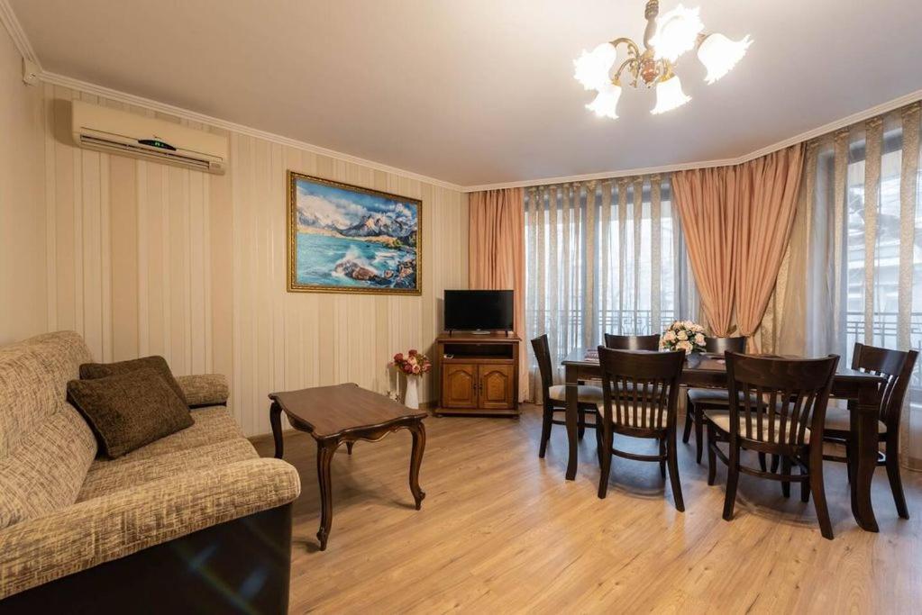 Vazov Residence , Two Bedroom Top Centre Apartment فارنا المظهر الخارجي الصورة