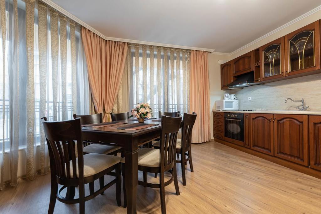 Vazov Residence , Two Bedroom Top Centre Apartment فارنا المظهر الخارجي الصورة