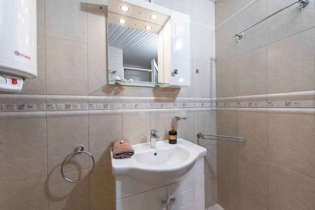 Vazov Residence , Two Bedroom Top Centre Apartment فارنا المظهر الخارجي الصورة